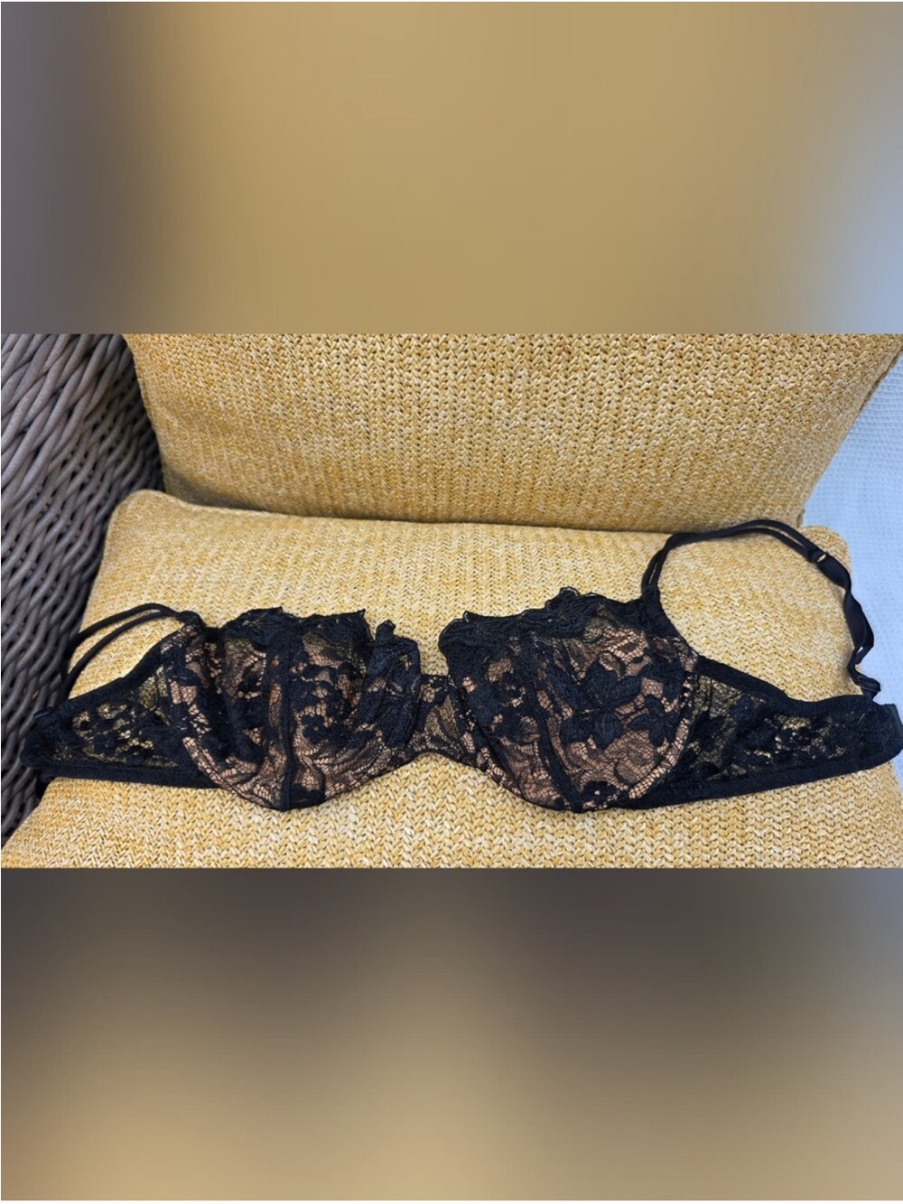 La Perla Black Lace Underwire Bra Size 4 (38 band)